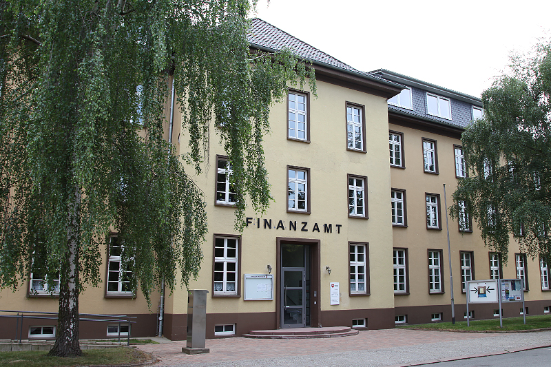 Datei:Finanzamt Helmstedt 29-05-2011.jpg