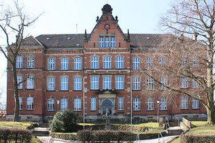 Gebäude der Lademann-Realschule (2011)