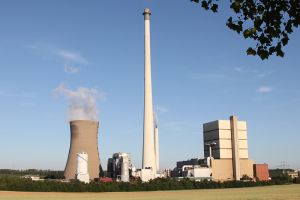 Frontansicht des Kraftwerkes Buschhaus (2011)