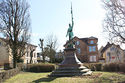 Das Kriegerdenkmal auf dem Albrechtsplatz